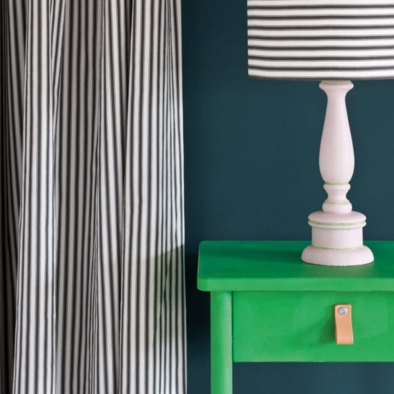 ANNIE SLOAN CHALK PAINT®️ ANTIBES GREEN